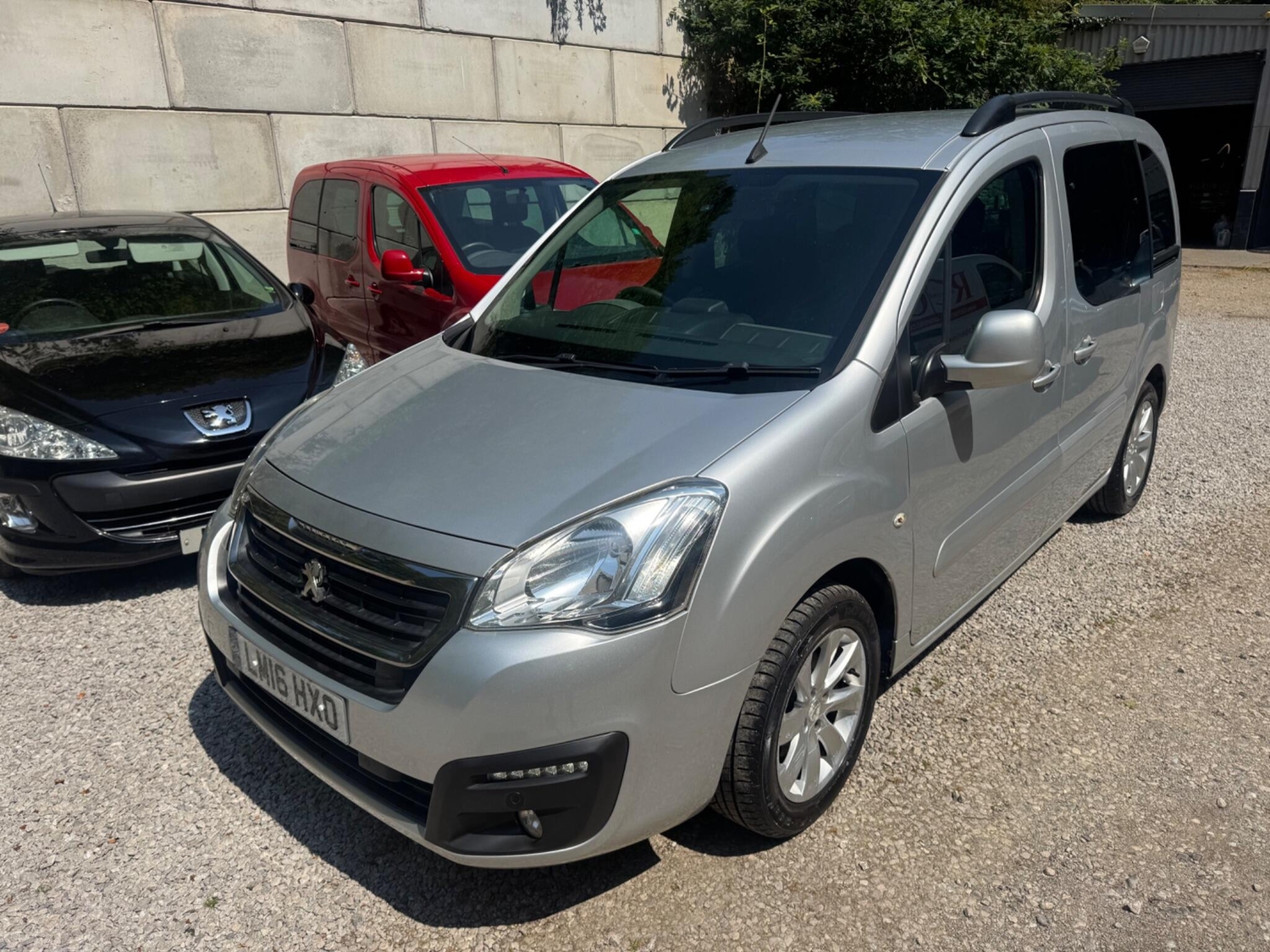 [ berth ]Peugeot Partner Tepee