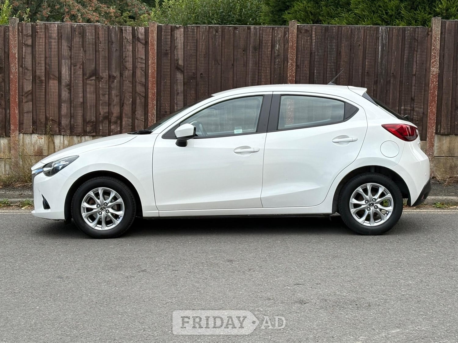 [ berth ]Mazda Mazda2