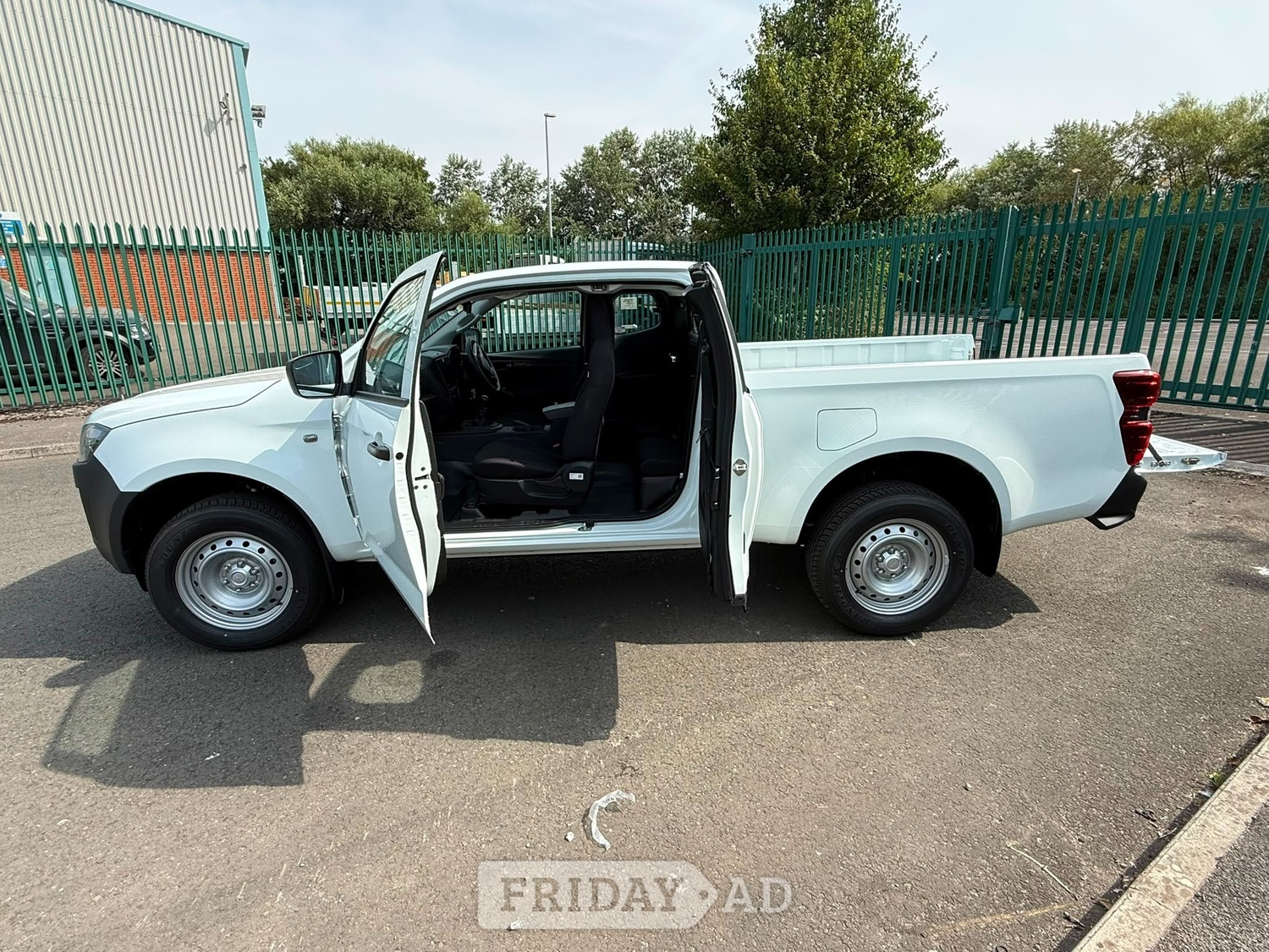 Isuzu D-MAX Cardiff