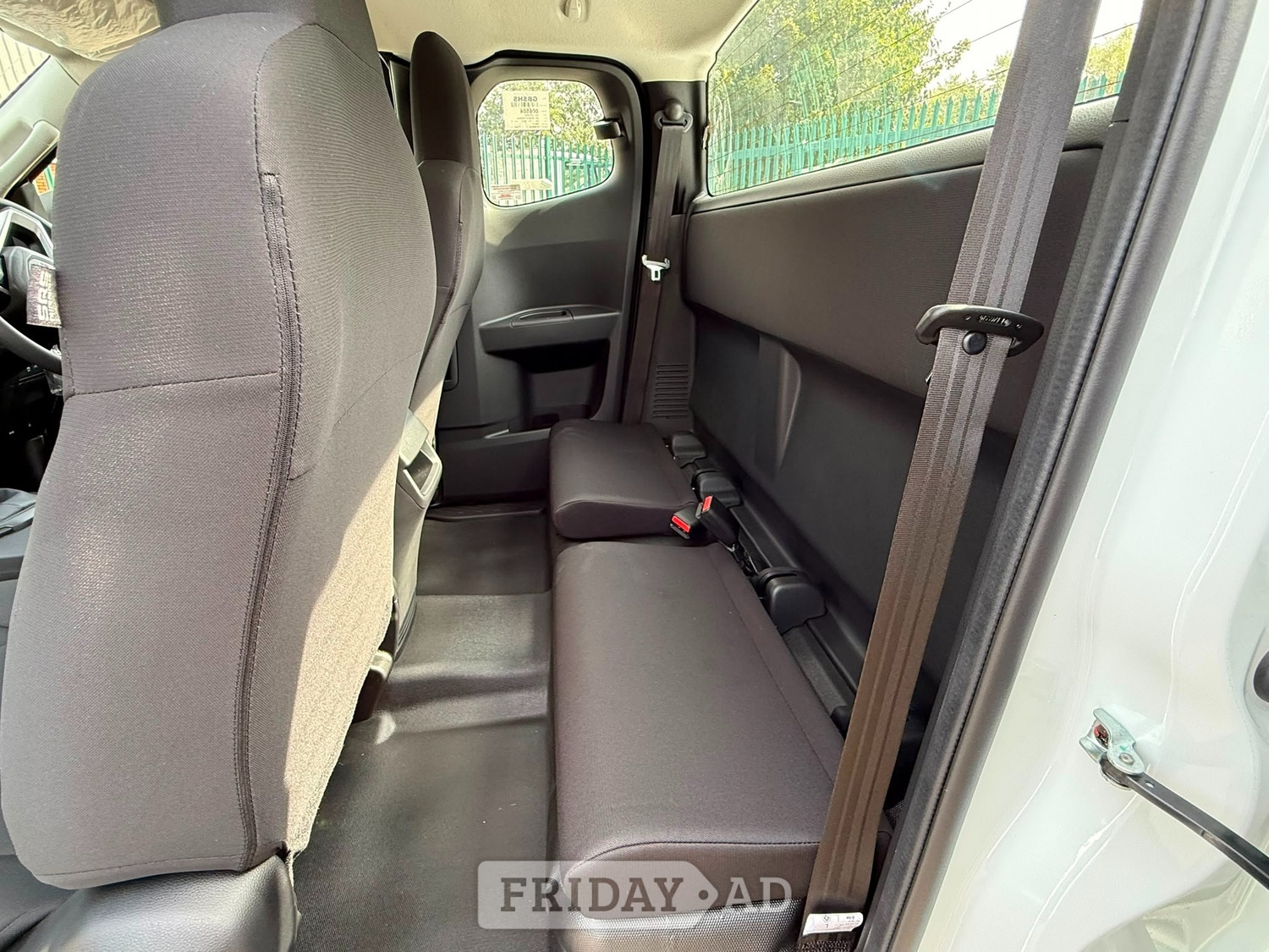 Isuzu D-MAX 2026 - Vans & Commercial Vehicles