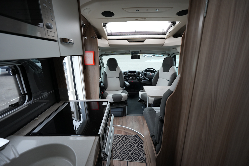 [2 berth ]Swift Rio 325