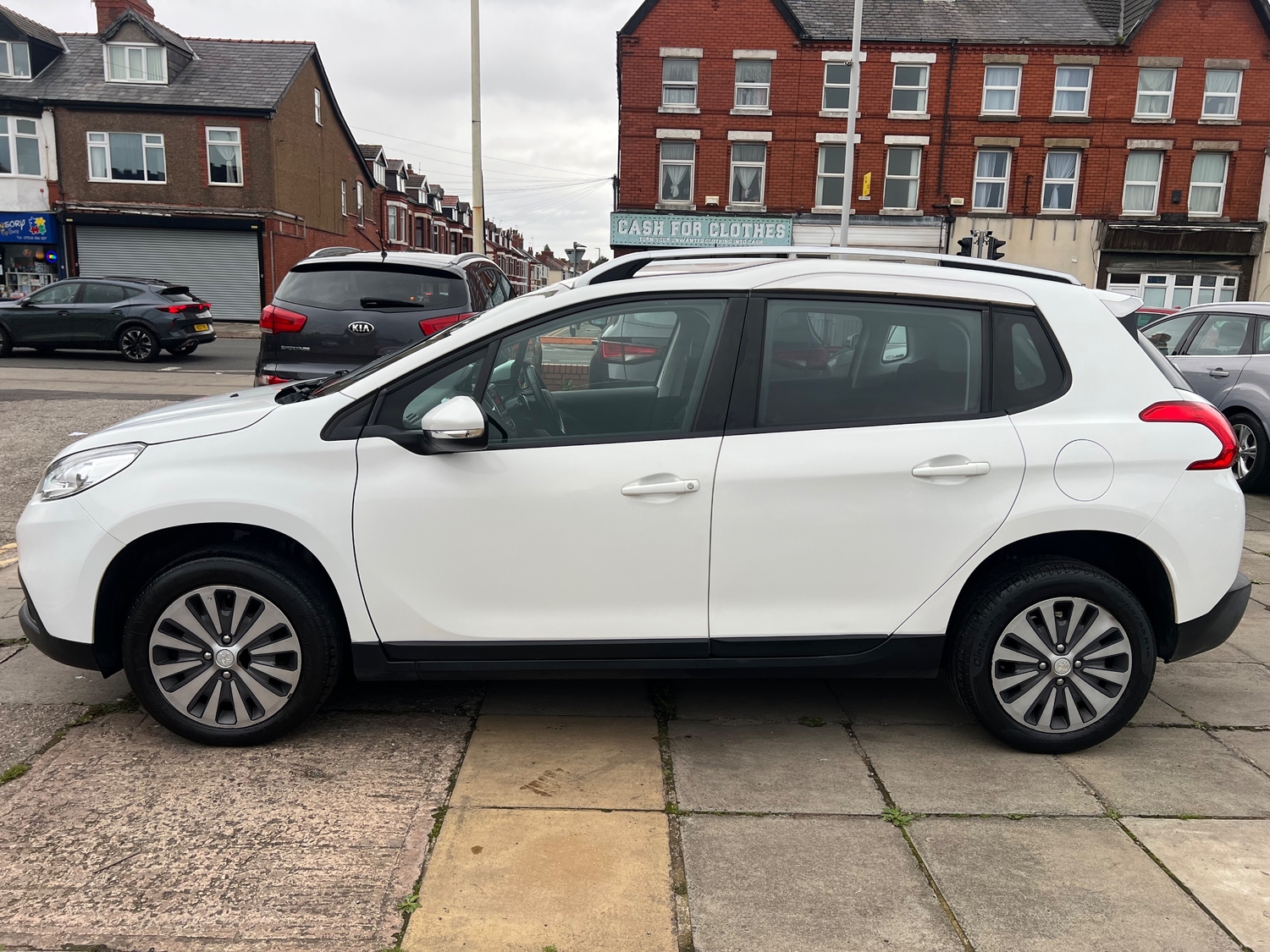 Peugeot 2008 2015 - Cars in Wallasey
