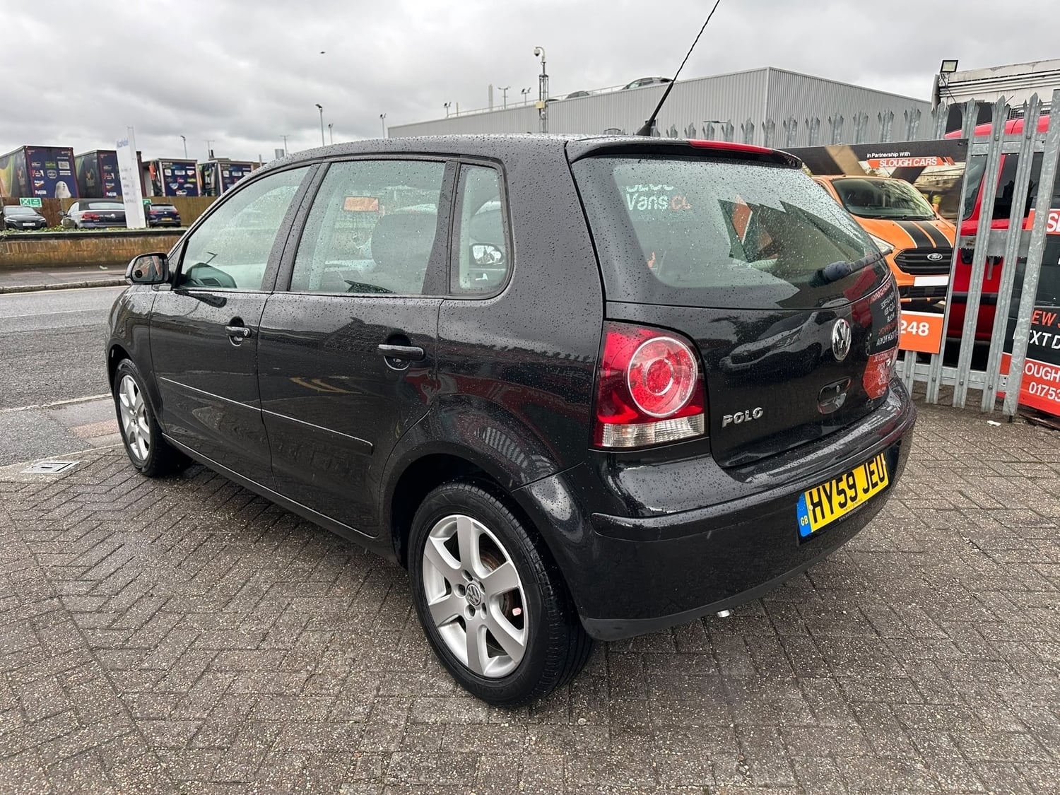 [ berth ]Volkswagen Polo