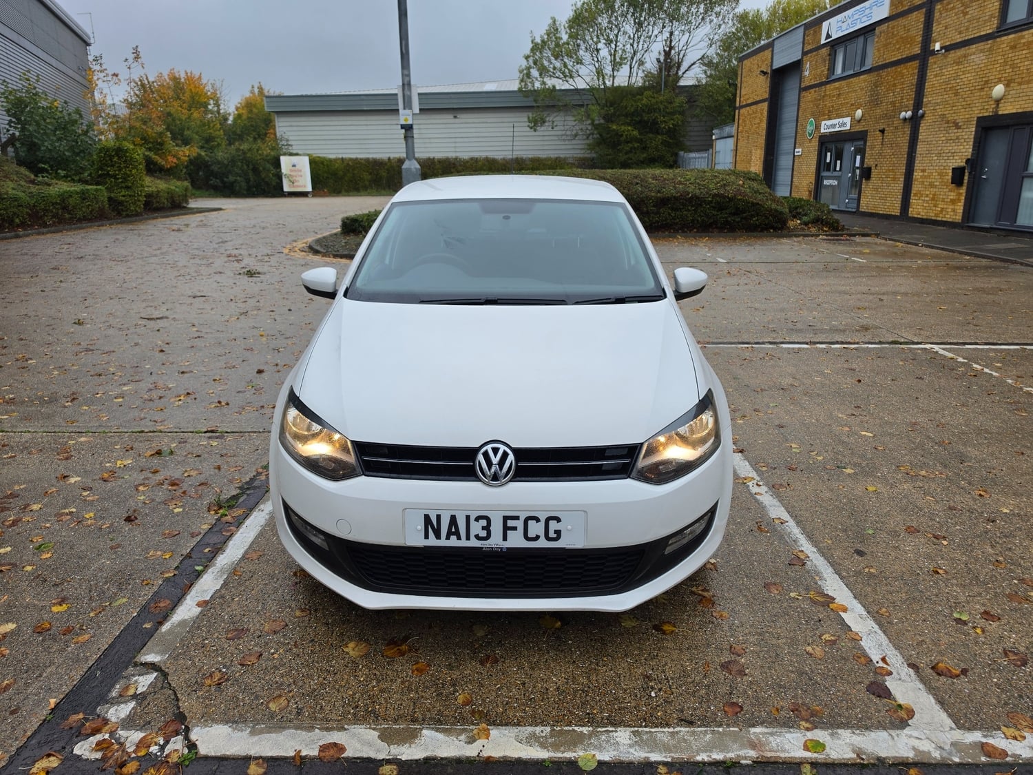 Volkswagen Polo 2013 - Cars