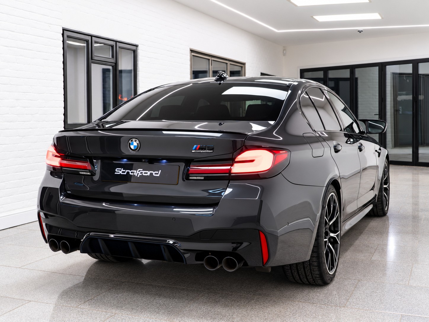 [ berth ]BMW M5