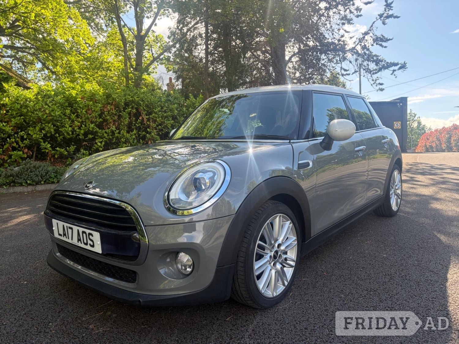 Mini Hatch 2017 - Cars