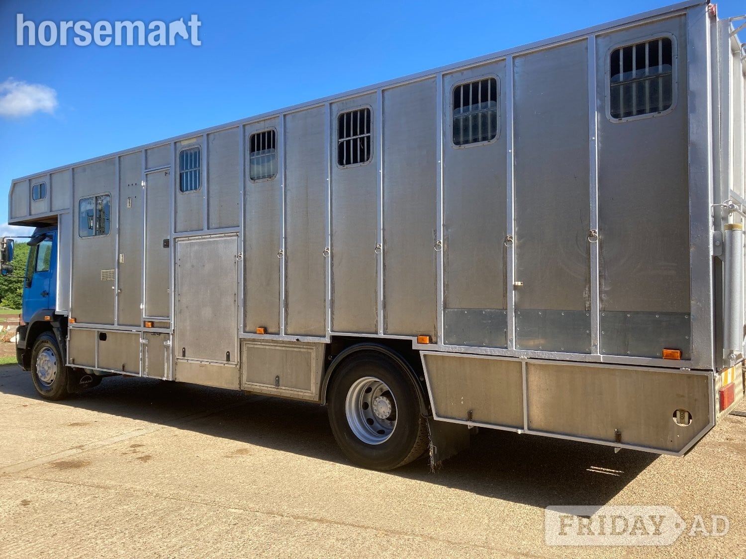 M2000 Man Horsebox - Trailers & Horseboxes