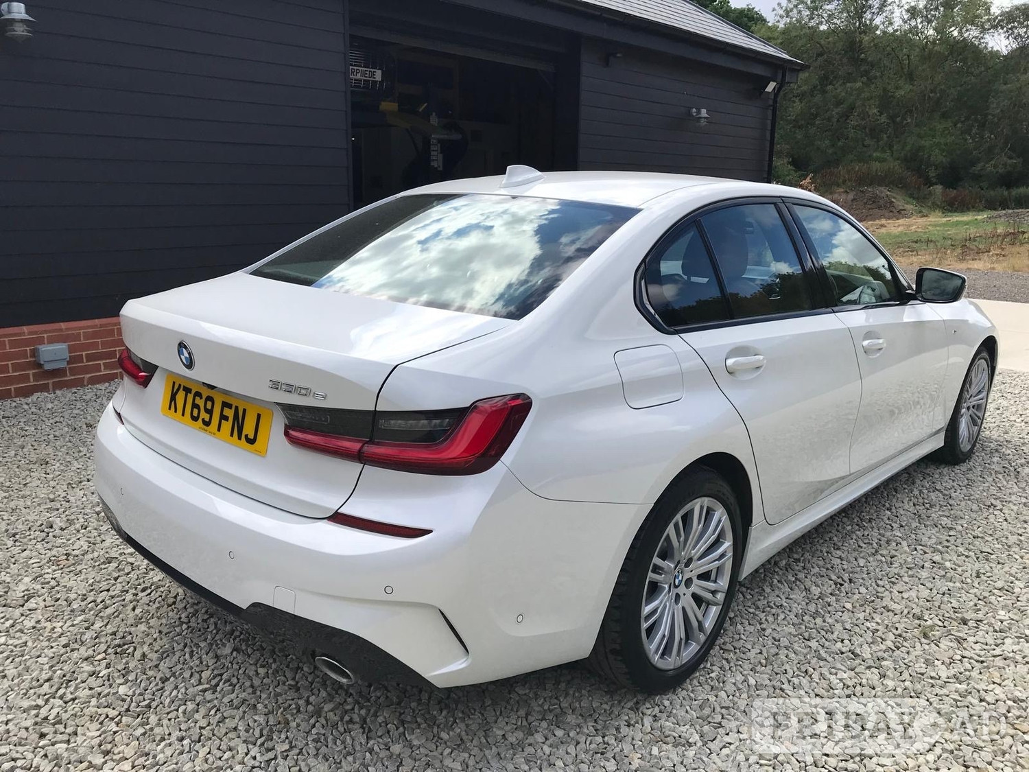 [ berth ]BMW 3 Series