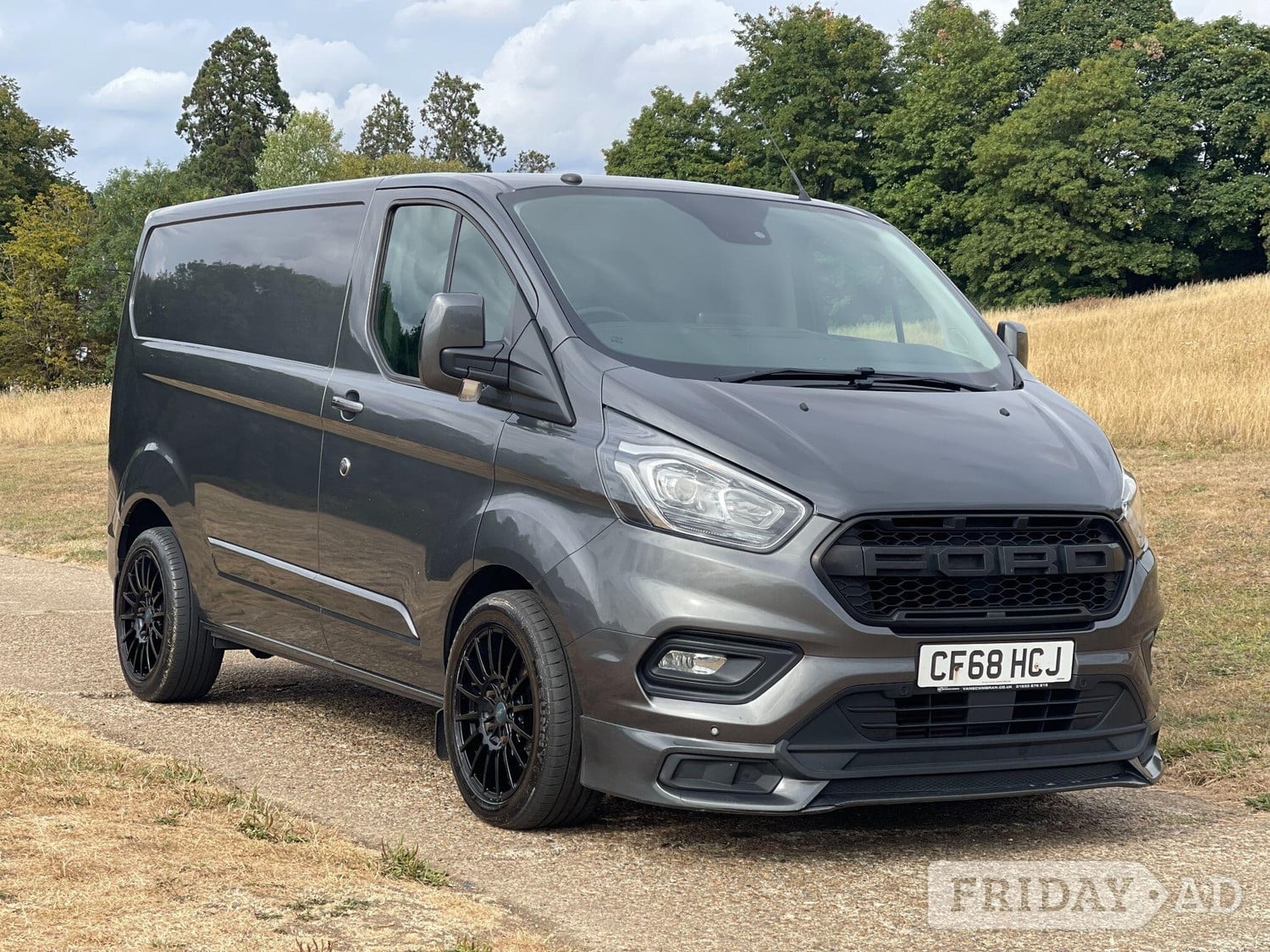 [ berth ]Ford Transit Custom