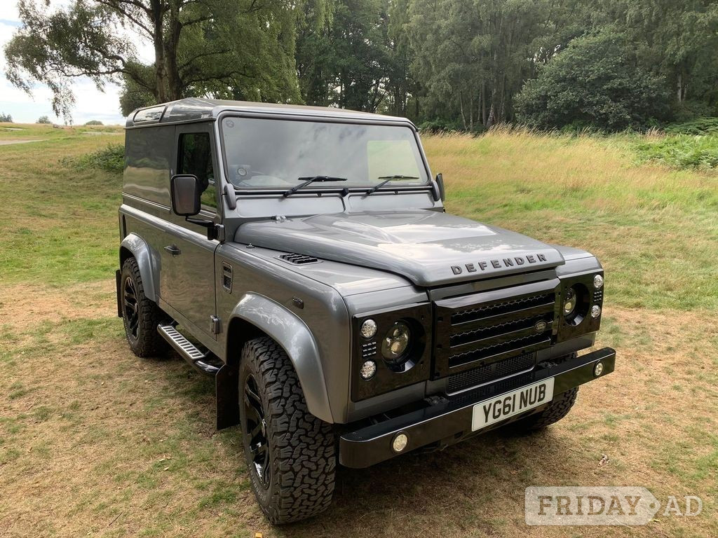 [ berth ]Land Rover Defender 90