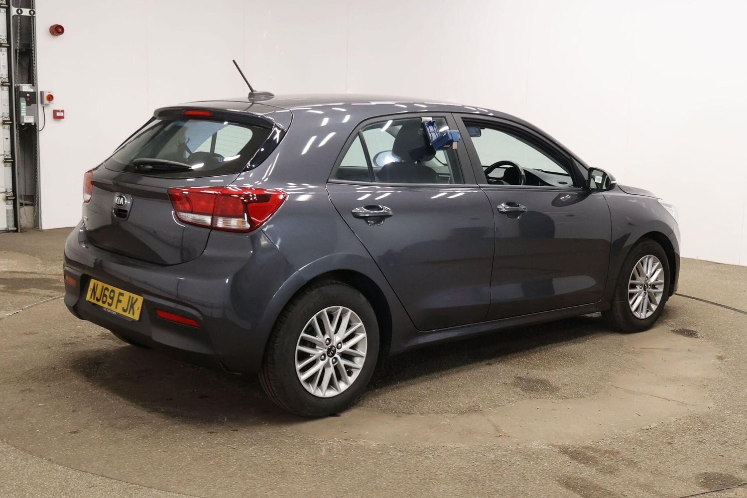 Kia Rio 2019 - Cars in Bolton