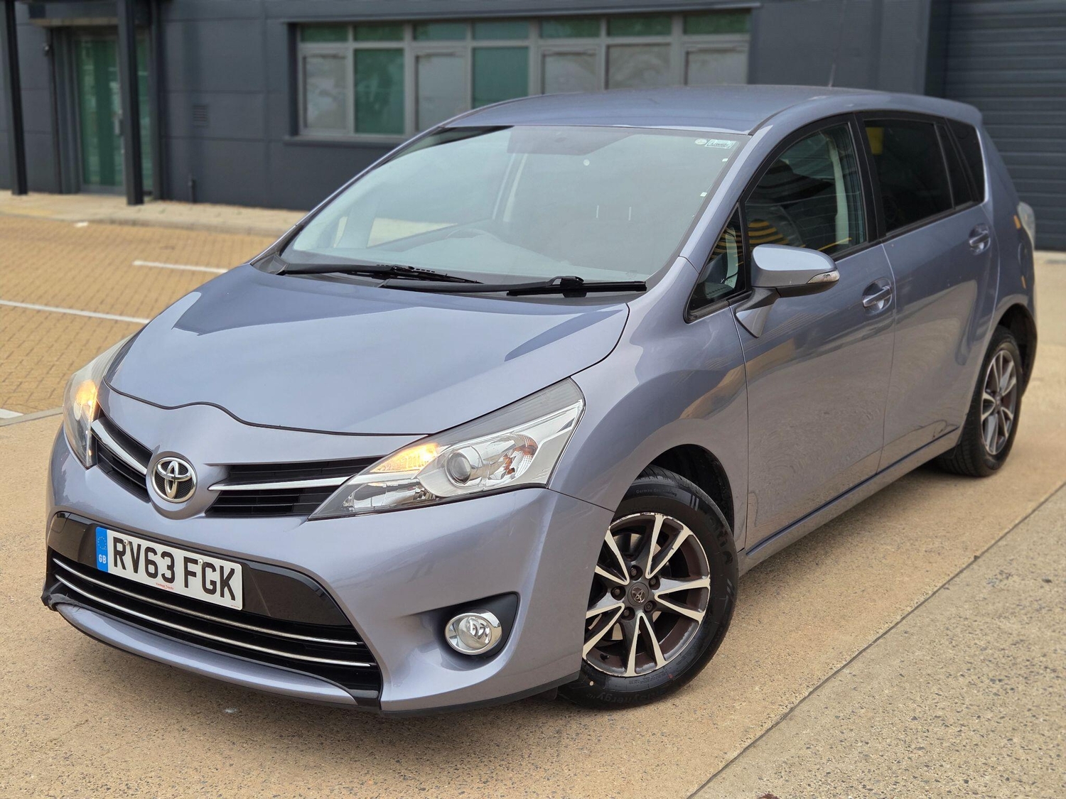 Toyota Verso Slough