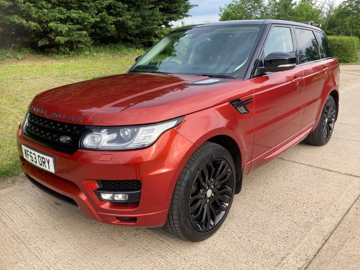 [ berth ]Land Rover Range Rover Sport