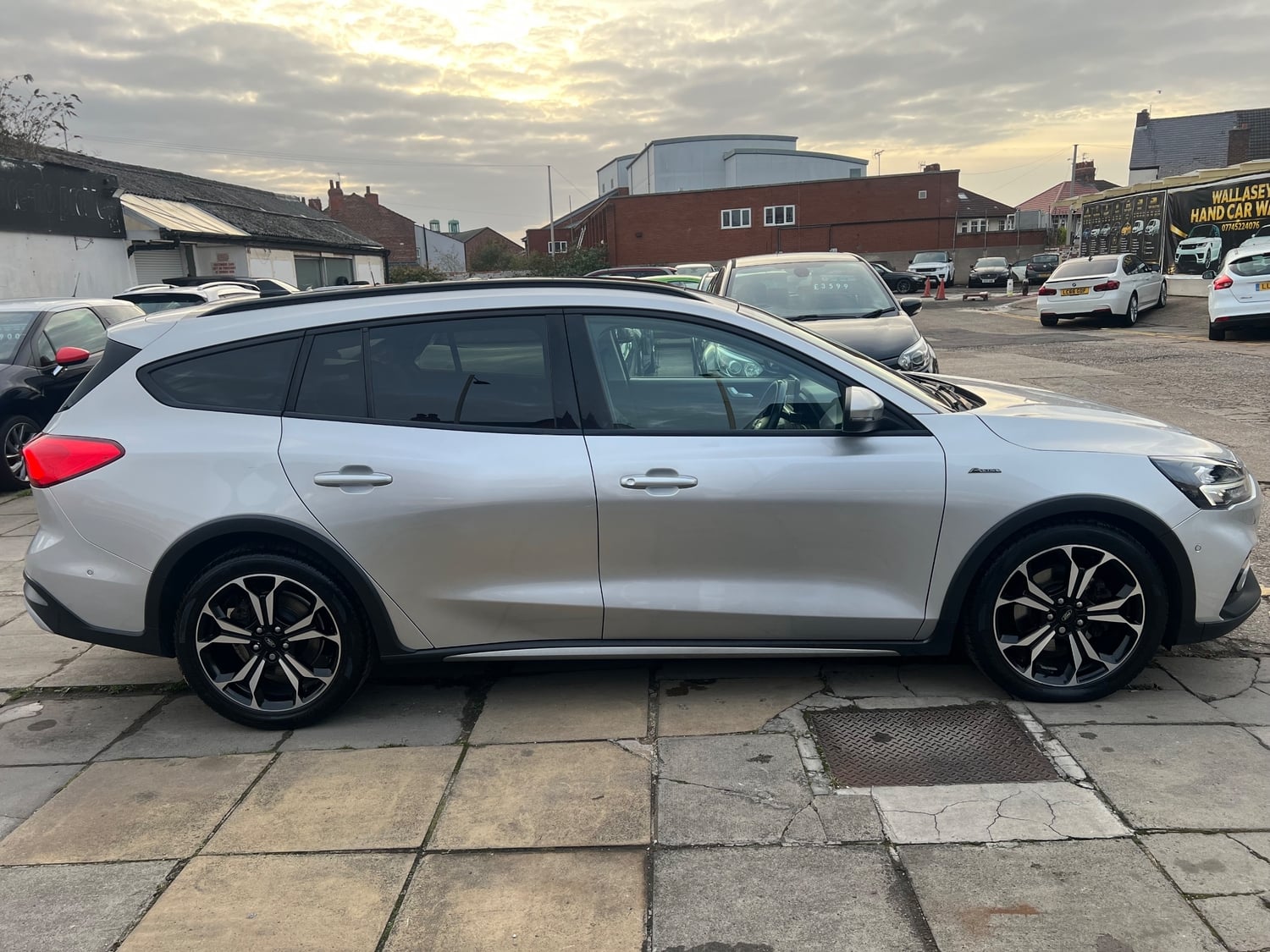 Ford Focus 2021 - Cars