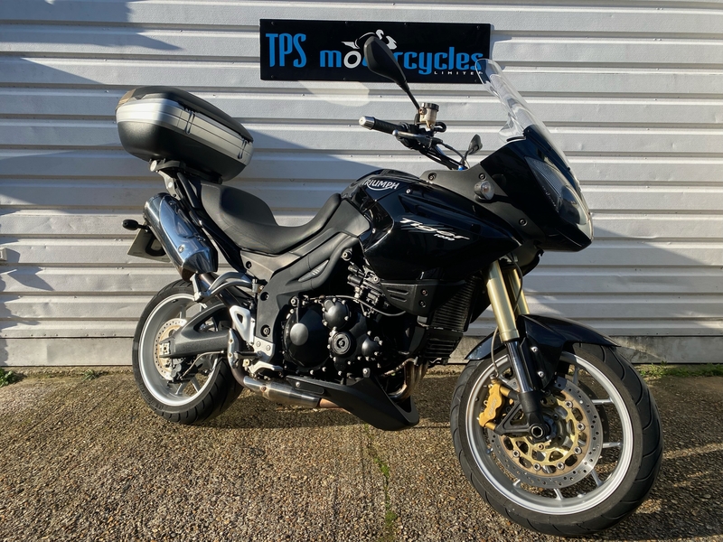 [ berth ]Triumph Tiger