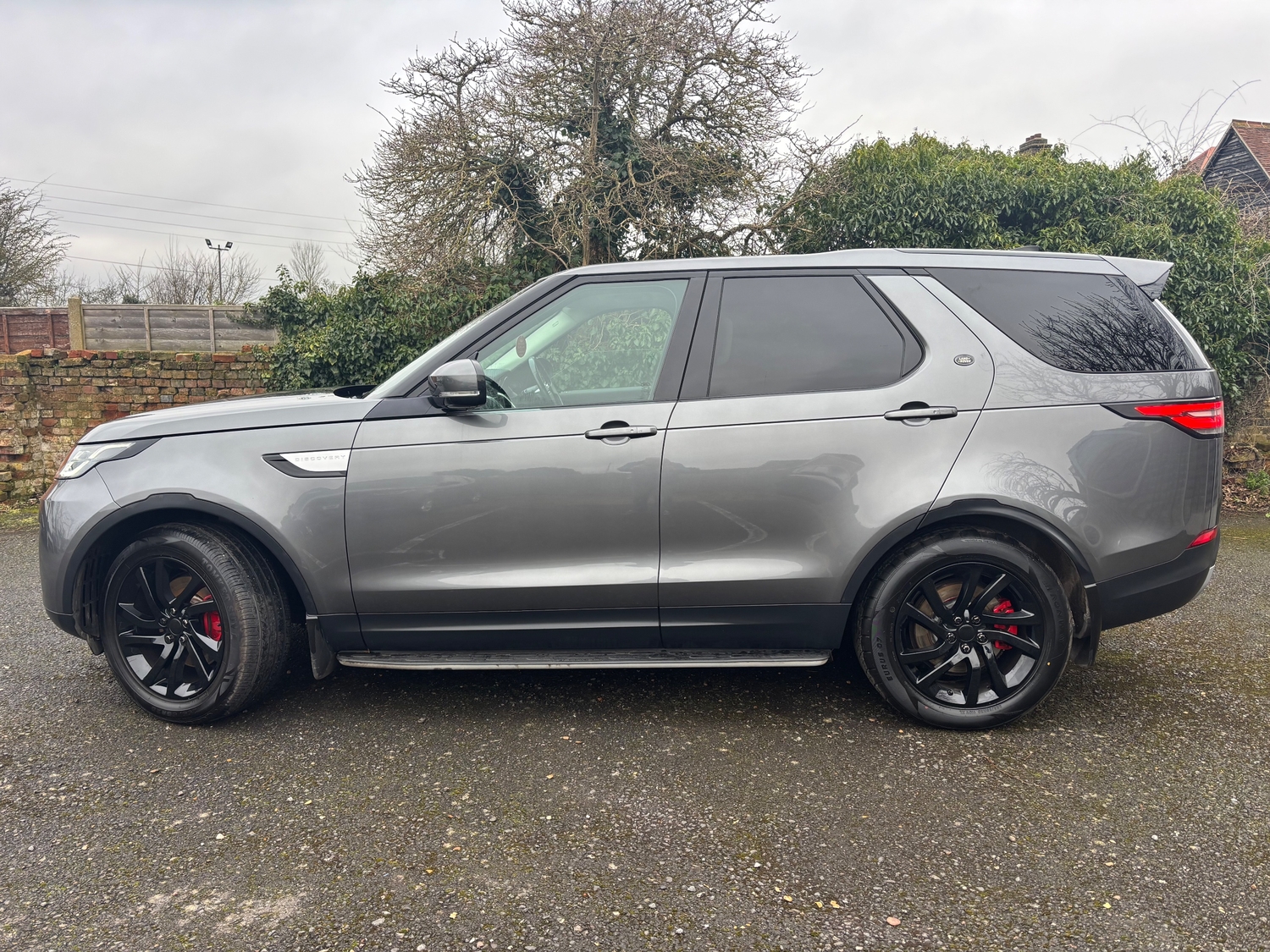 Land Rover Discovery 2017 - Cars