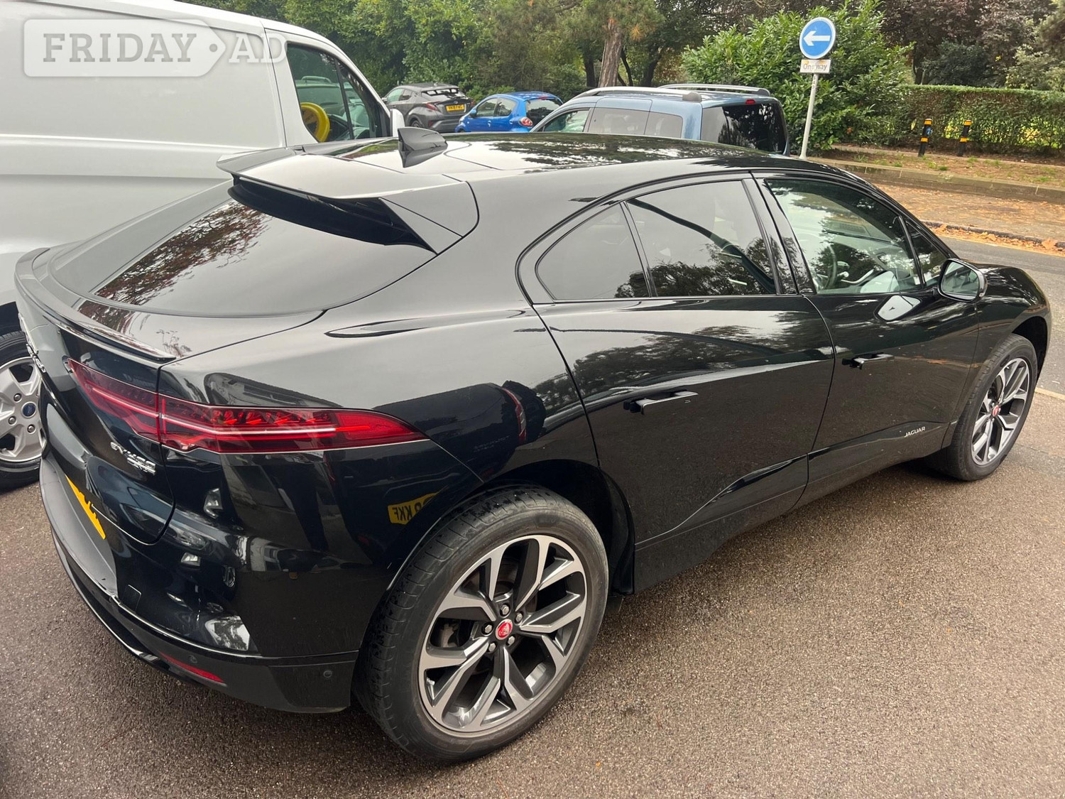 Jaguar I-Pace Sutton