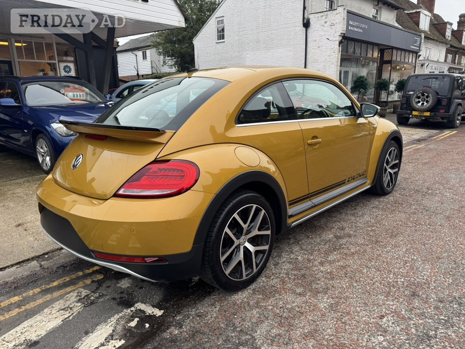 Volkswagen Beetle 2016 - Cars
