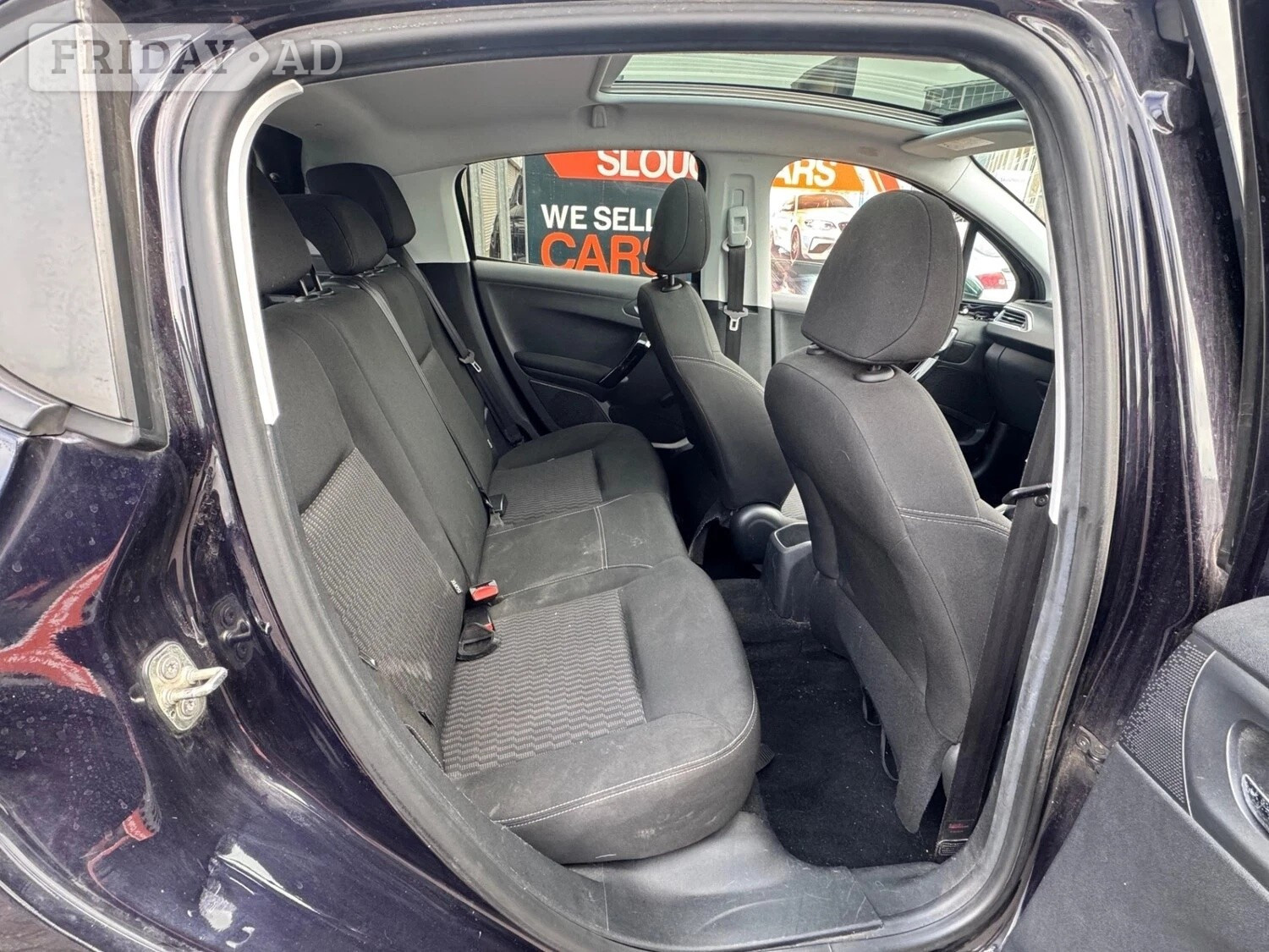 Peugeot 208 2015 - Cars