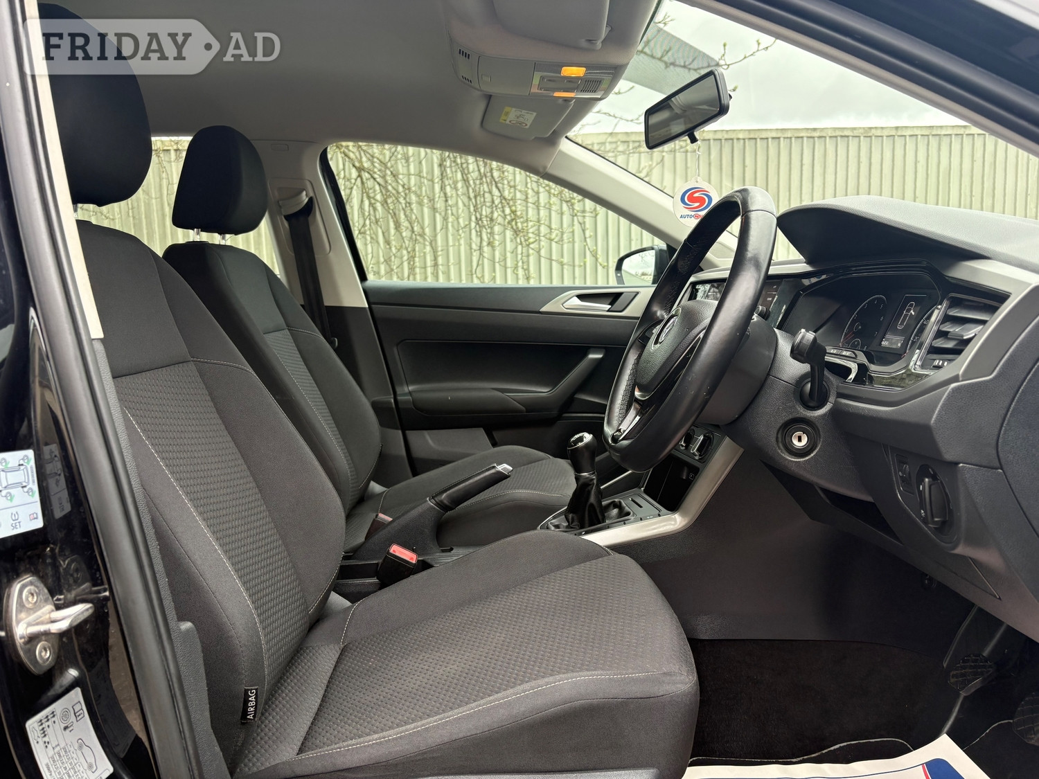 Volkswagen Polo 2019 - Cars in Airdrie
