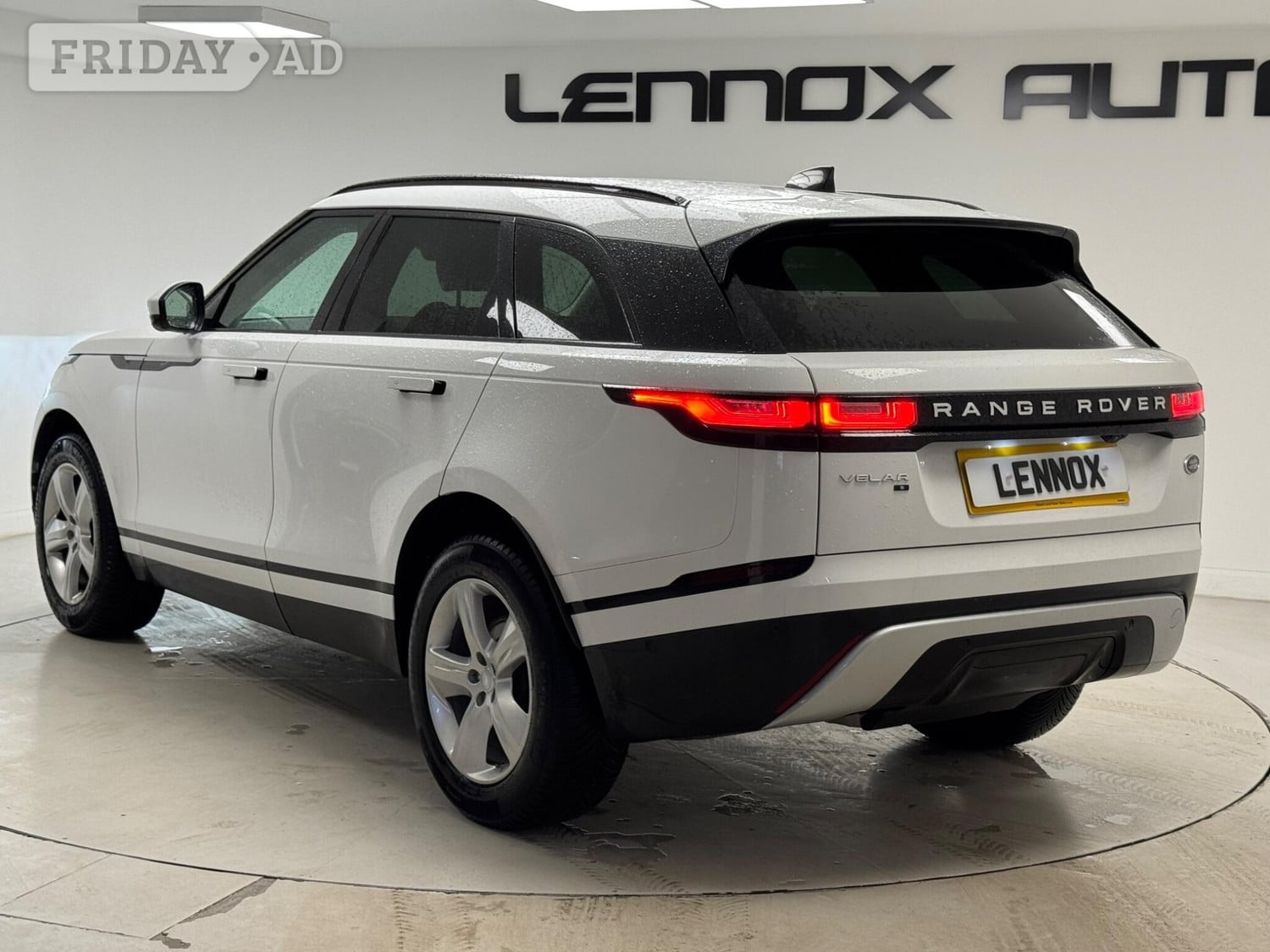 Land Rover Range Rover Velar 2021 - Cars in Brent