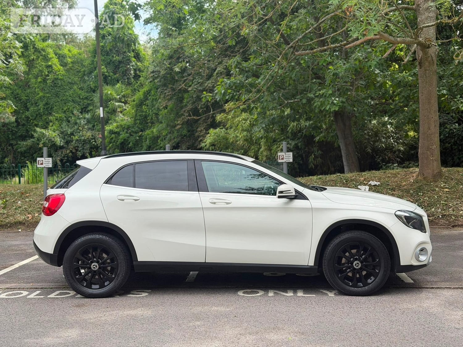 [ berth ]Mercedes-Benz GLA