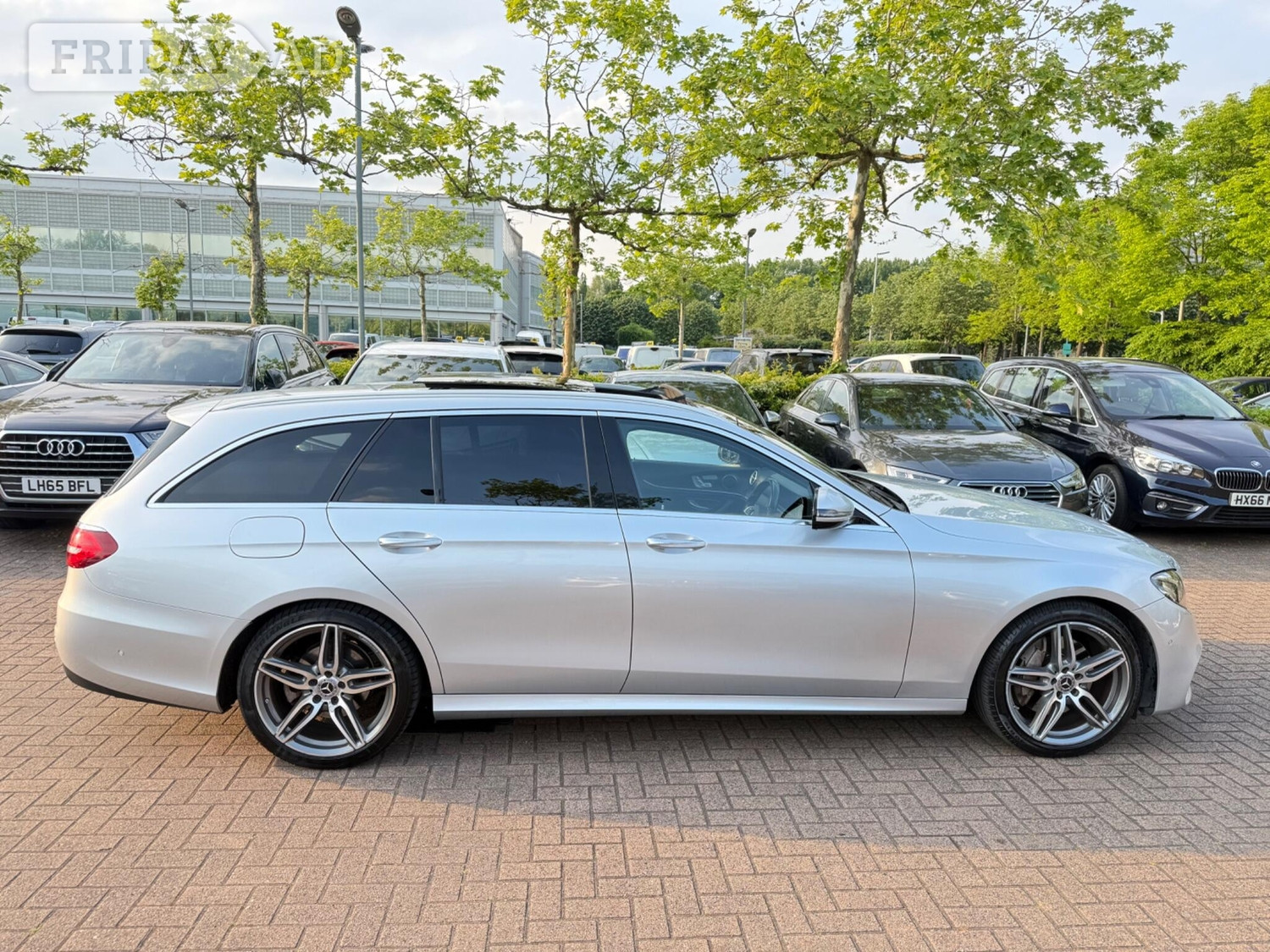 [ berth ]Mercedes-Benz E Class