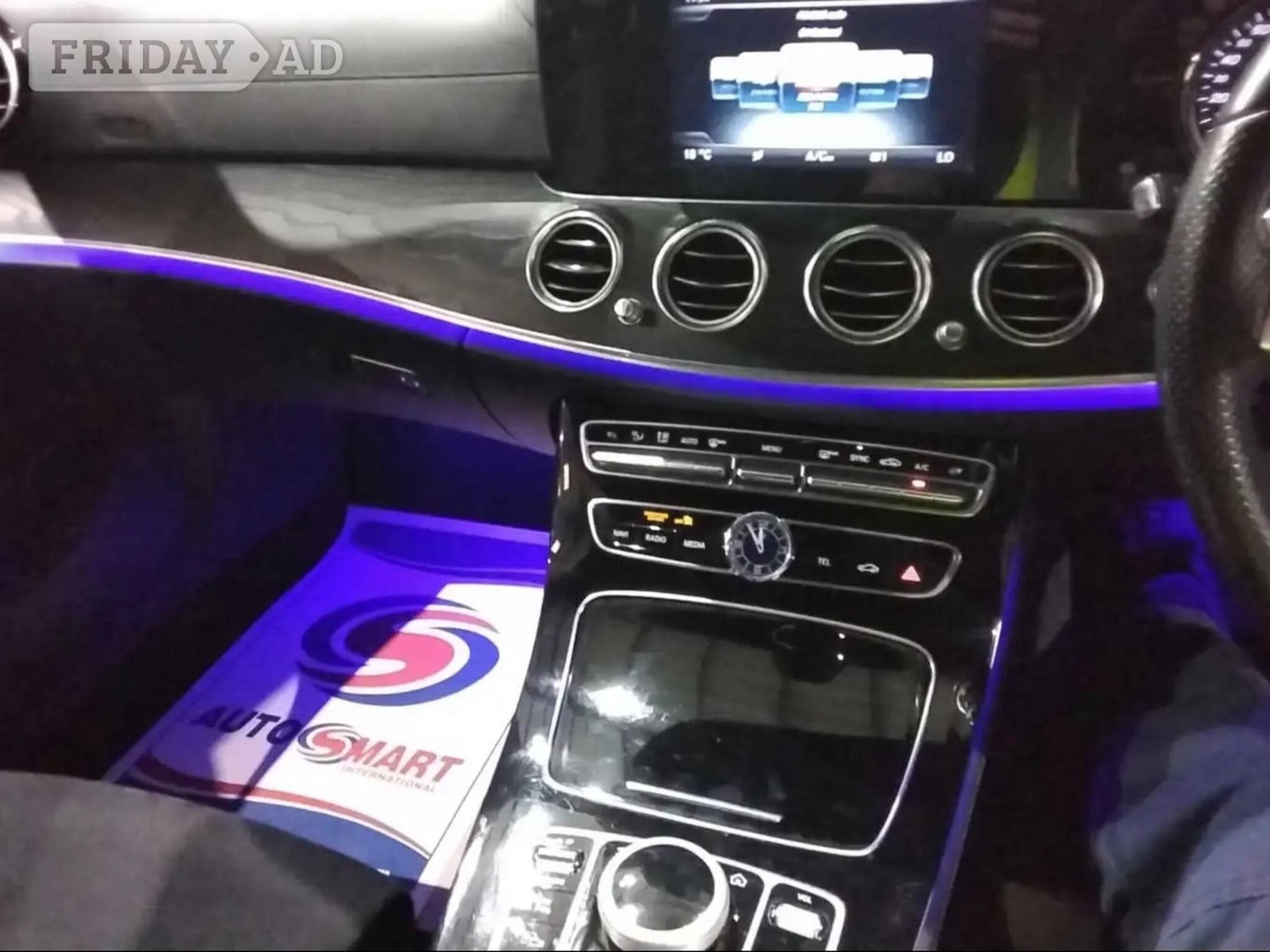 [ berth ]Mercedes-Benz E Class