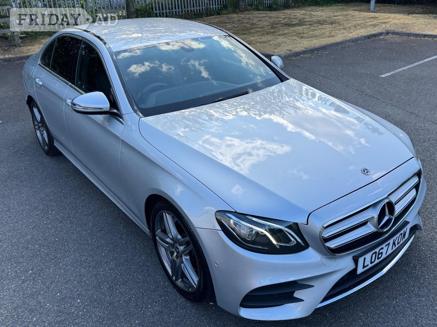 [ berth ]Mercedes-Benz E Class