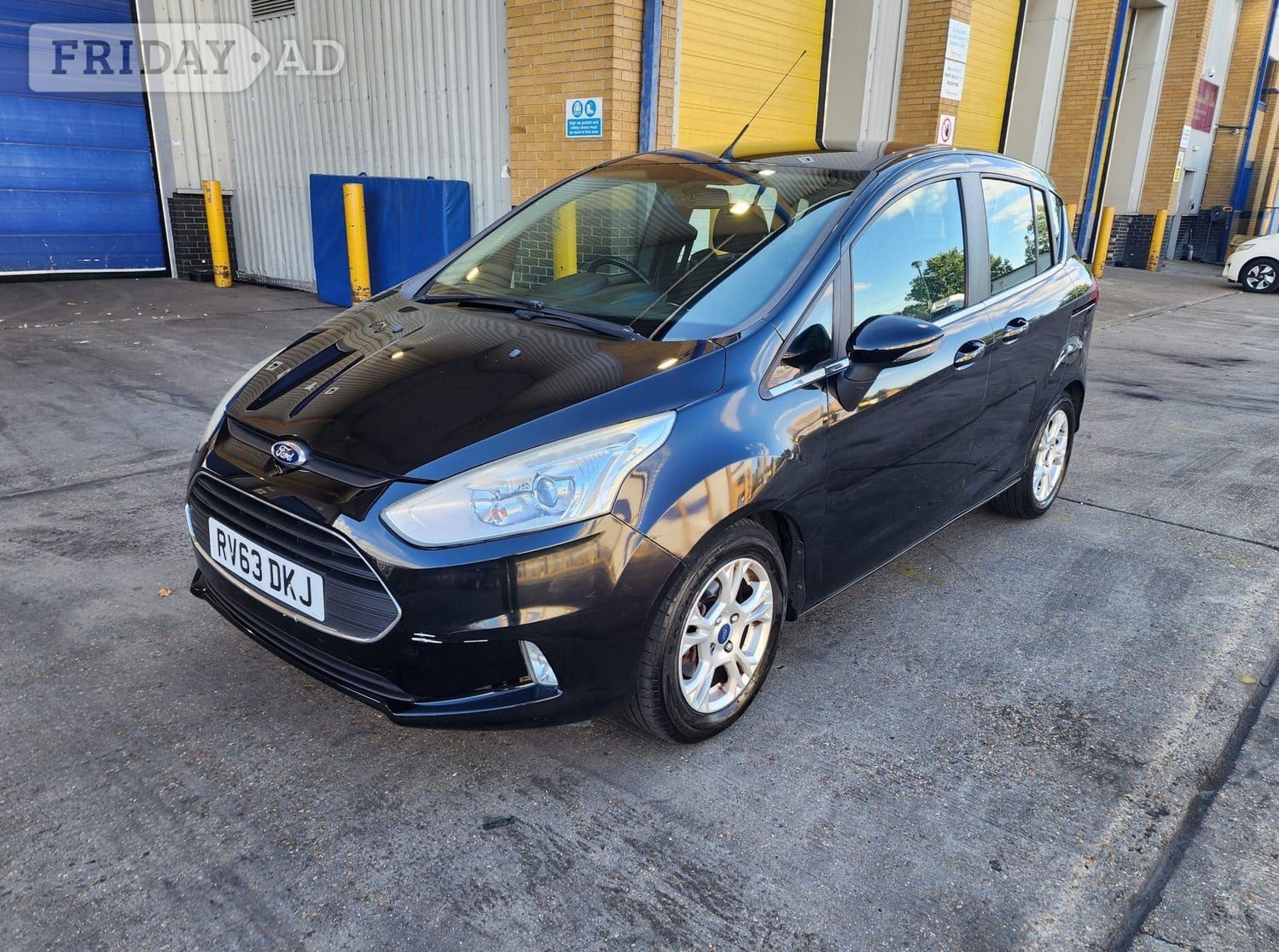 [ berth ]Ford B-MAX