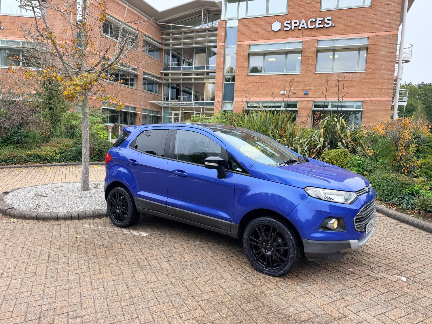 [ berth ]Ford Ecosport