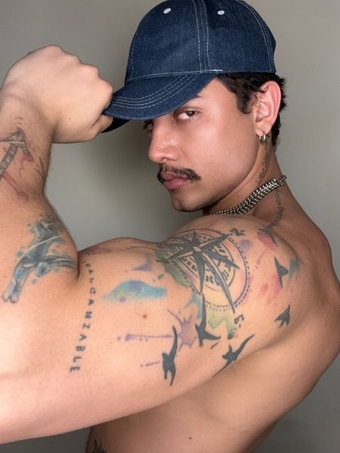 CesarSantorinii