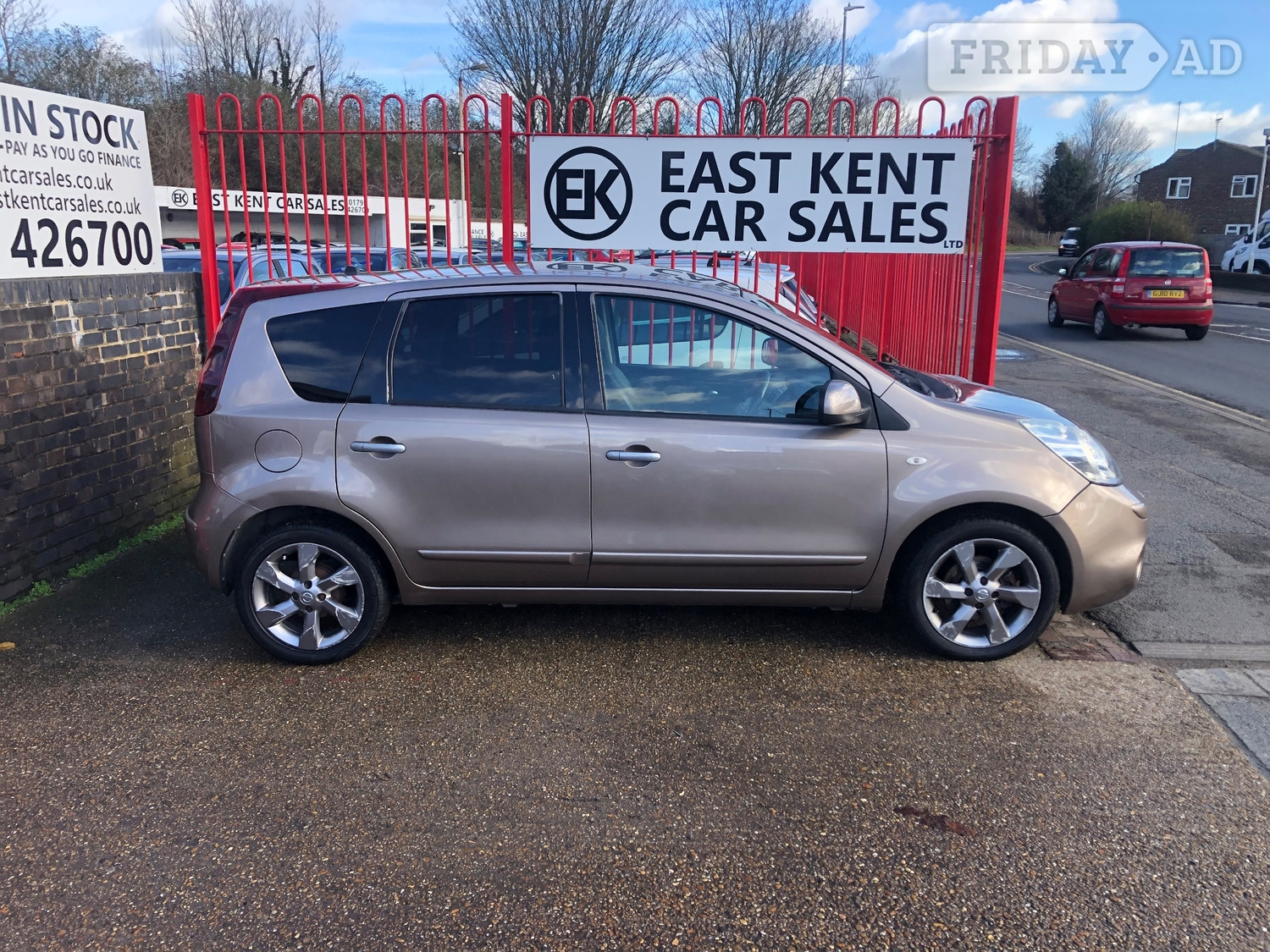 Nissan Note 2010 - Cars