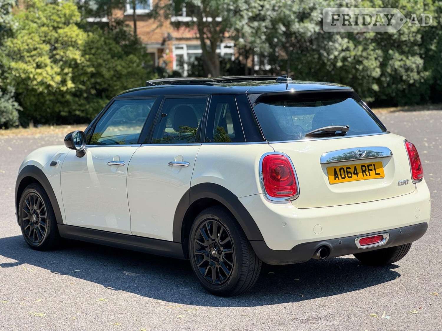 Mini Hatch 2014 - Cars in Romford