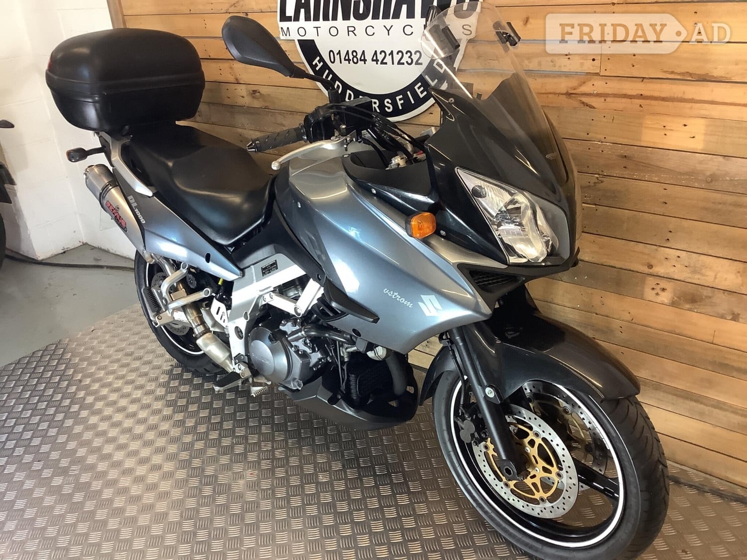 Suzuki V-Strom 1000 2005 - Motorbikes, Scooters & Quads