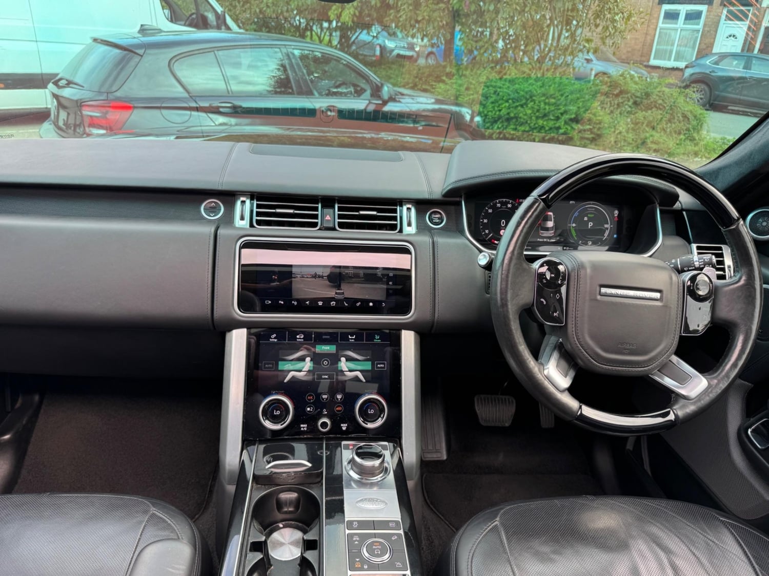 Land Rover Range Rover 2018 - Cars