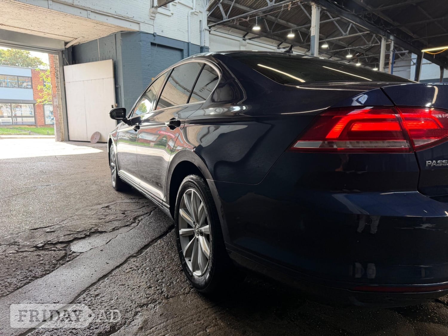 Volkswagen Passat 2015 - Cars in Maidstone