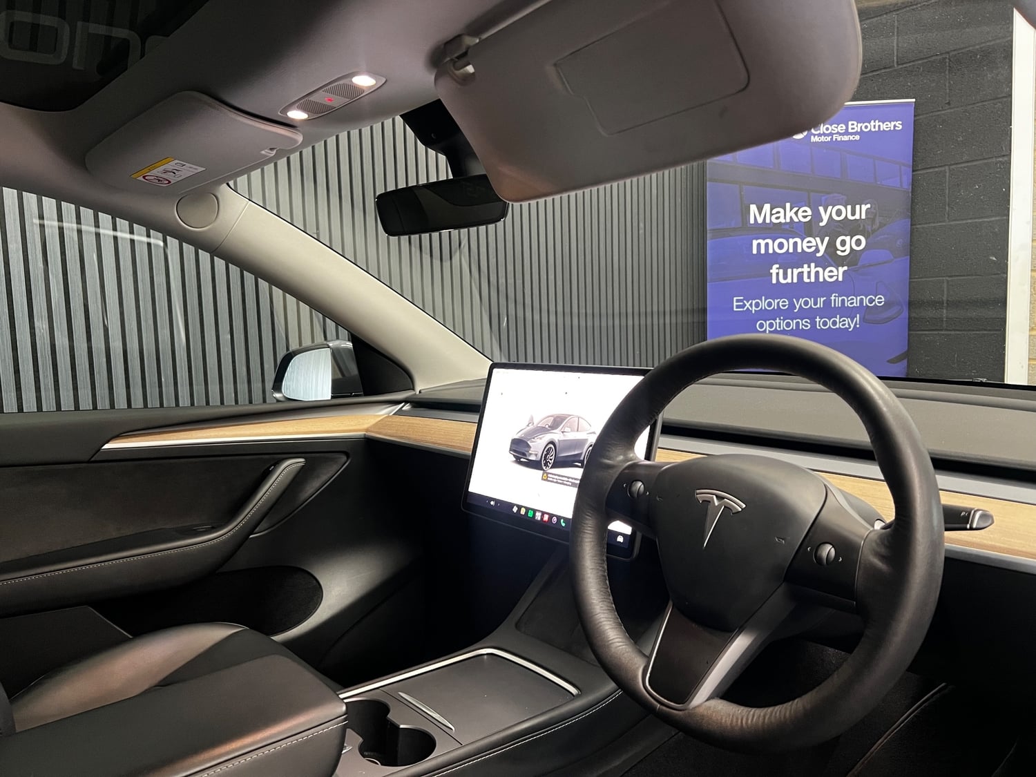 [ berth ]Tesla Model Y