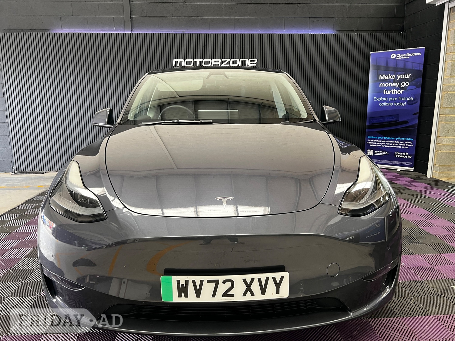 Tesla Model Y 2022 - Cars