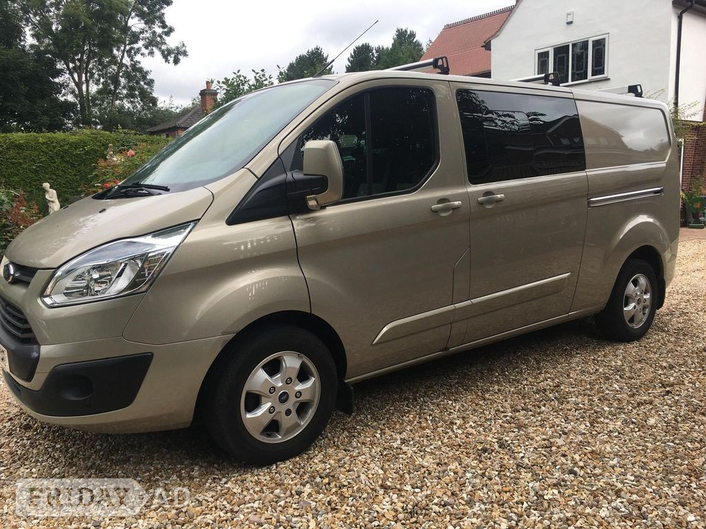 [ berth ]Ford Transit Custom