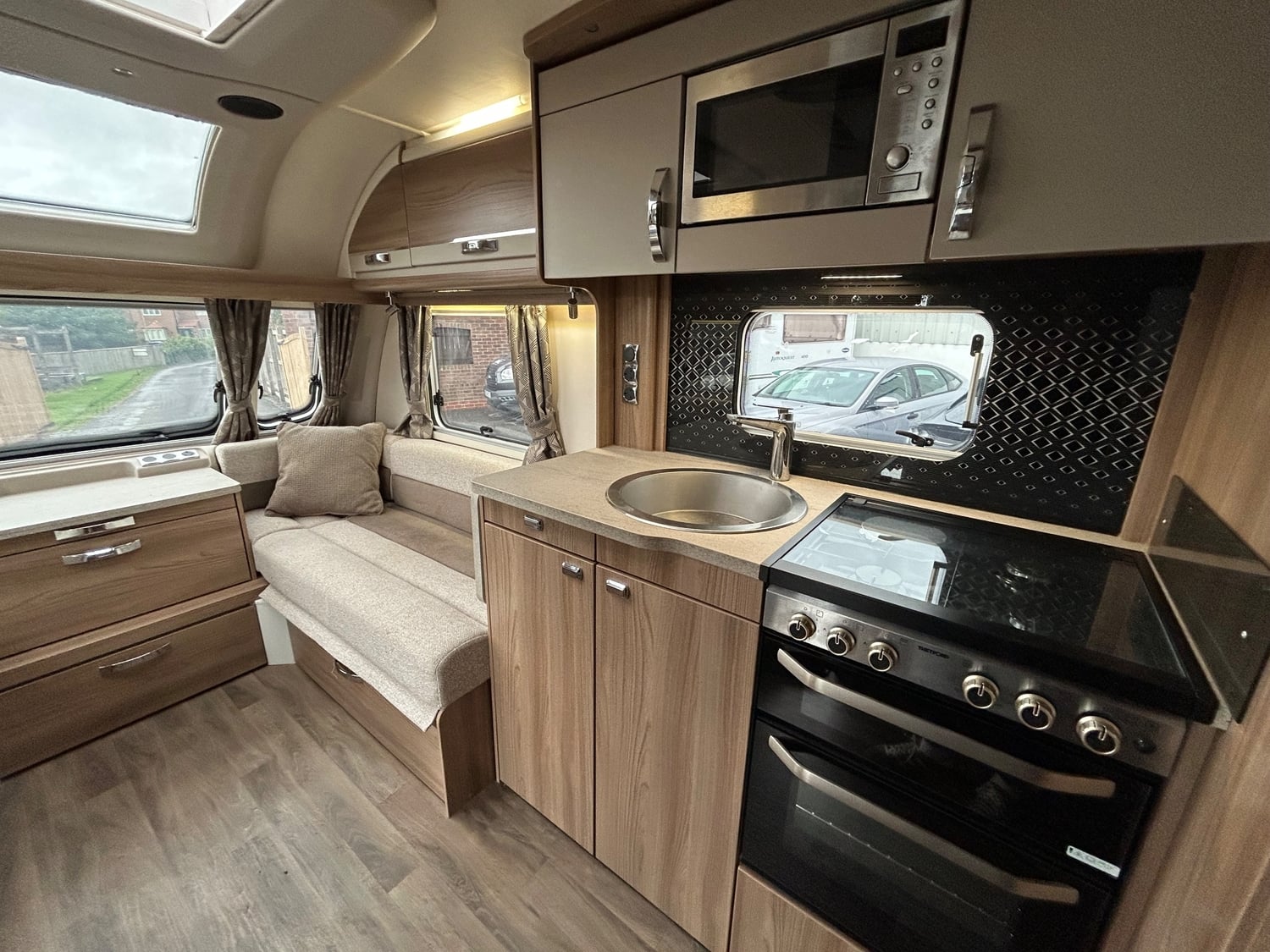 [ berth ]Swift Challenger X835