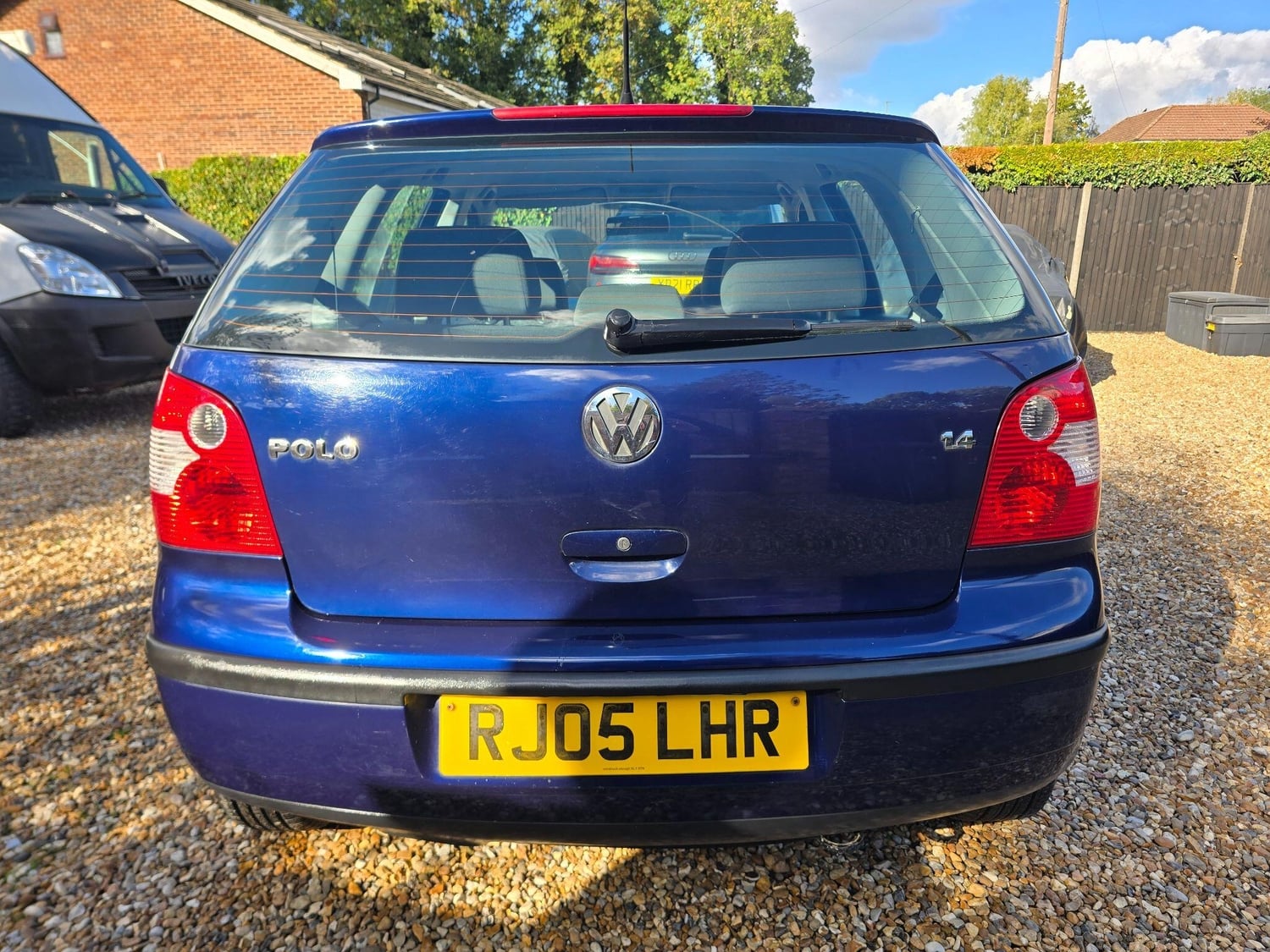 Volkswagen Polo 2005 - Cars