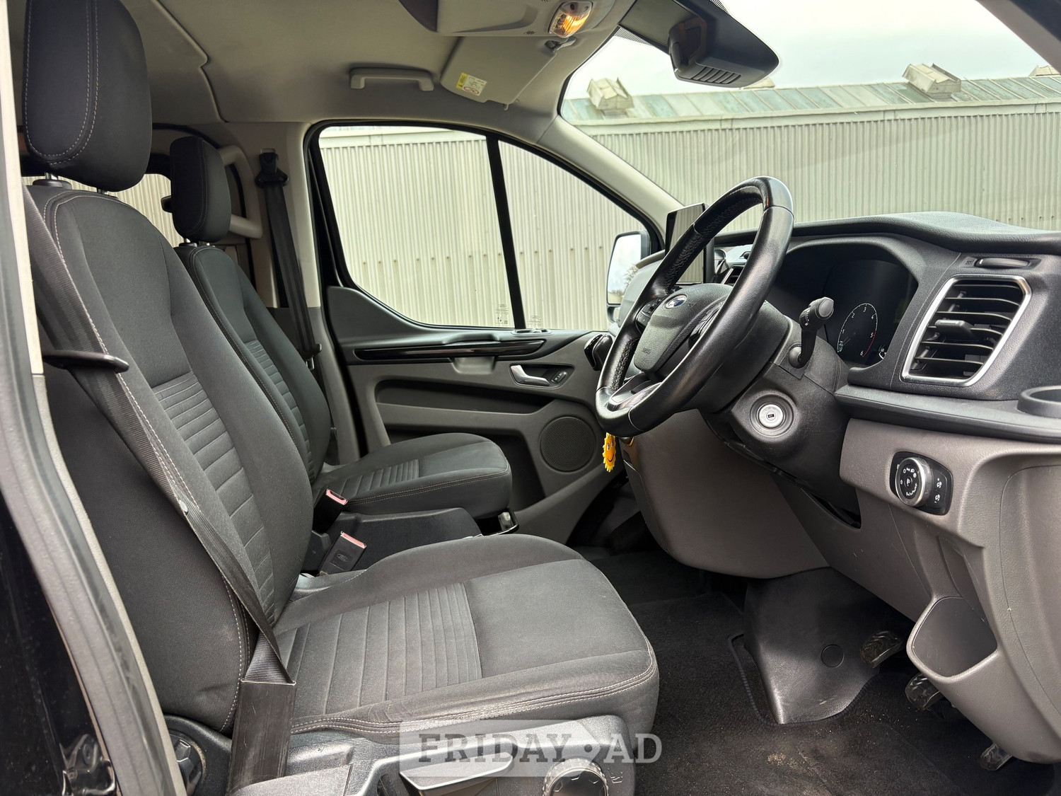 Ford Transit Custom 2020 - Cars in Airdrie