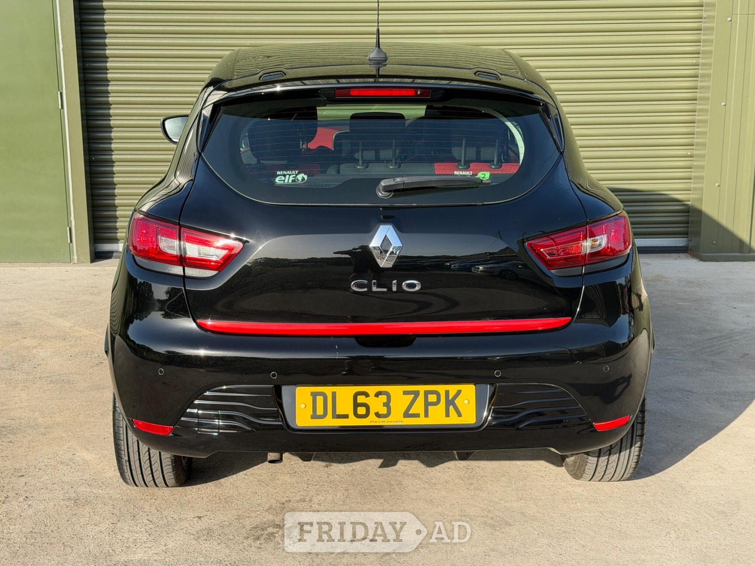 2014 Renault Clio 1.5 dCi Dynamique S MediaNav Euro 5 (s/s) 5dr - Cars