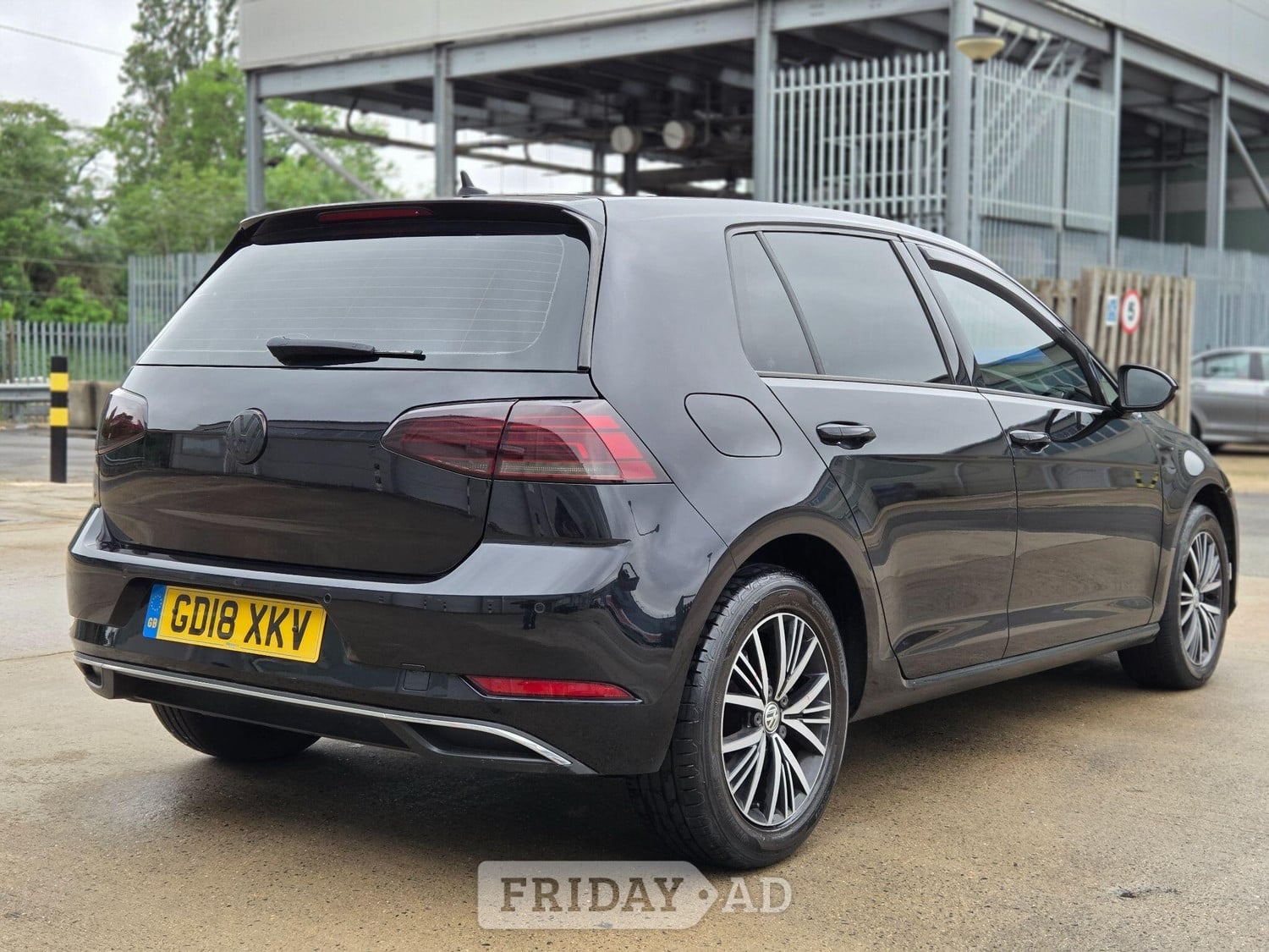 [ berth ]Volkswagen Golf