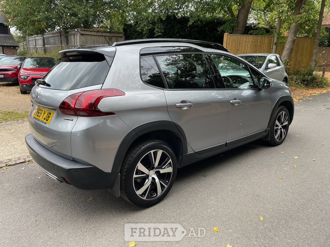 [ berth ]Peugeot 2008