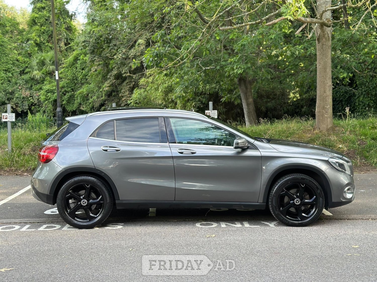 [ berth ]Mercedes-Benz GLA