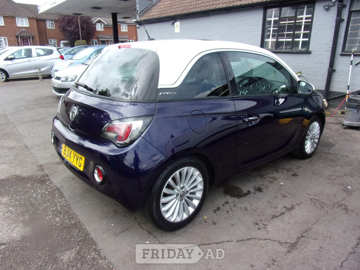[ berth ]Vauxhall Adam