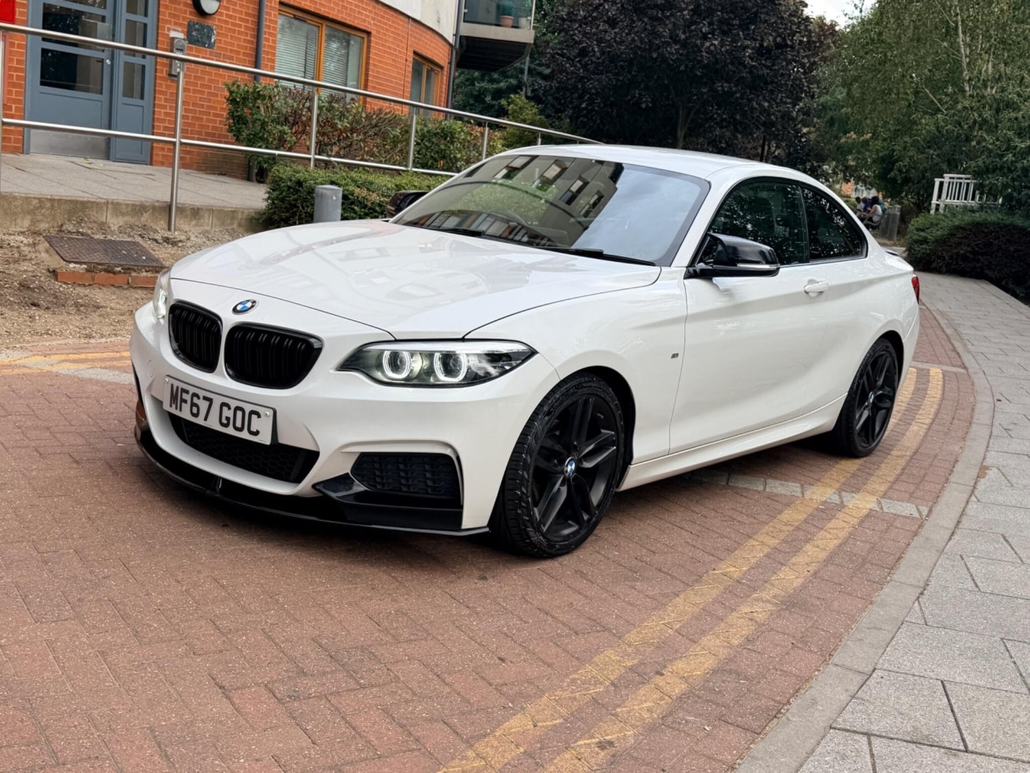 BMW 2 Series 2017 in Wembley