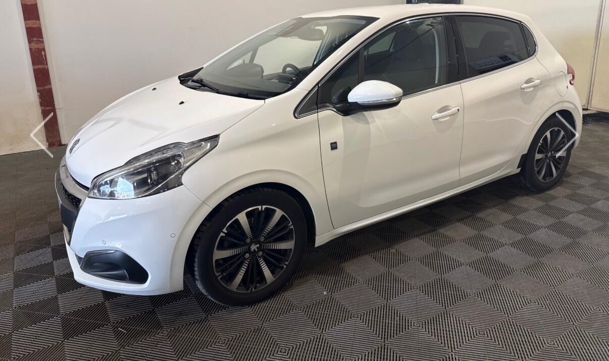 2019 Peugeot 208 1.5 BlueHDi Tech Edition Euro 6 (s/s) 5dr - Cars in Lewes